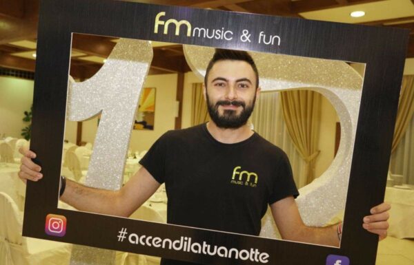 FM MUSIC&FUN Galleria 4