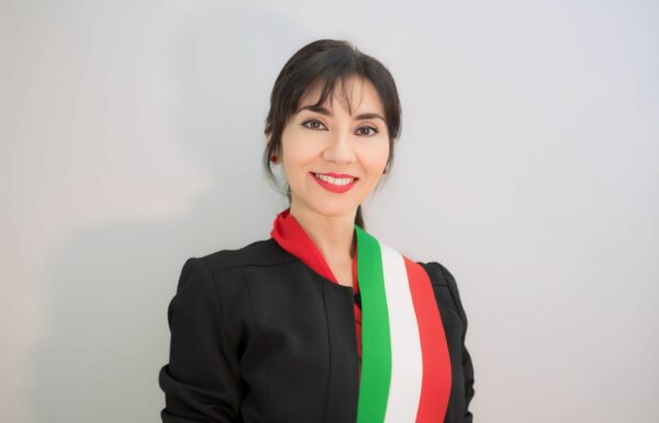 Maria Grazia Sormani – CELEBRANTE LA FASCIA TRICOLORE Galleria 7